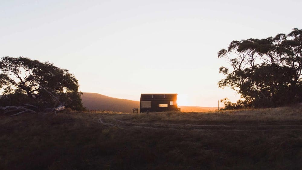 unyoked cabin