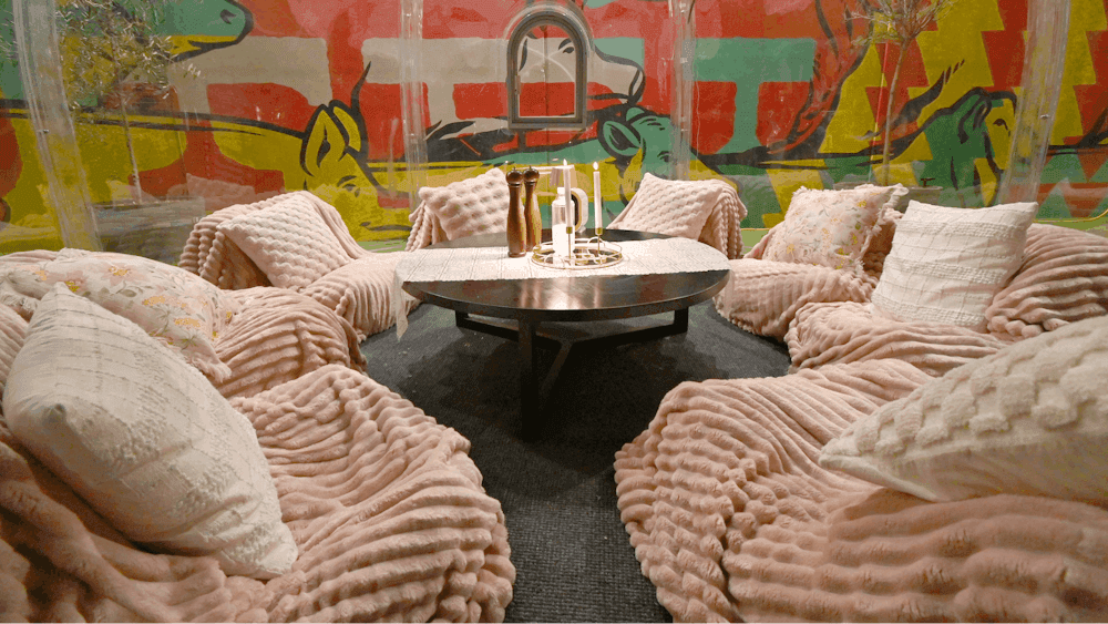 Winter Igloo with cosy beanbag chairs