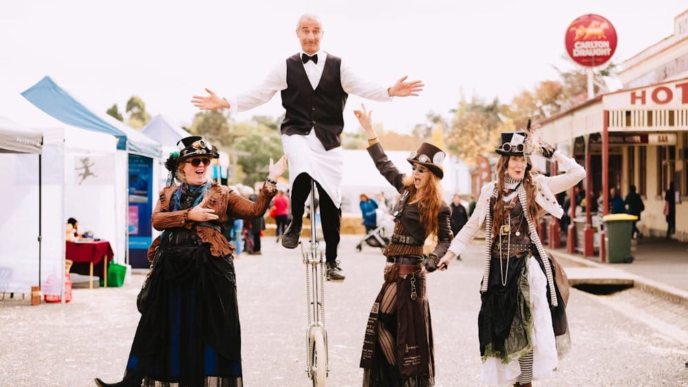 Street performers at the Clunes Booktown Festival