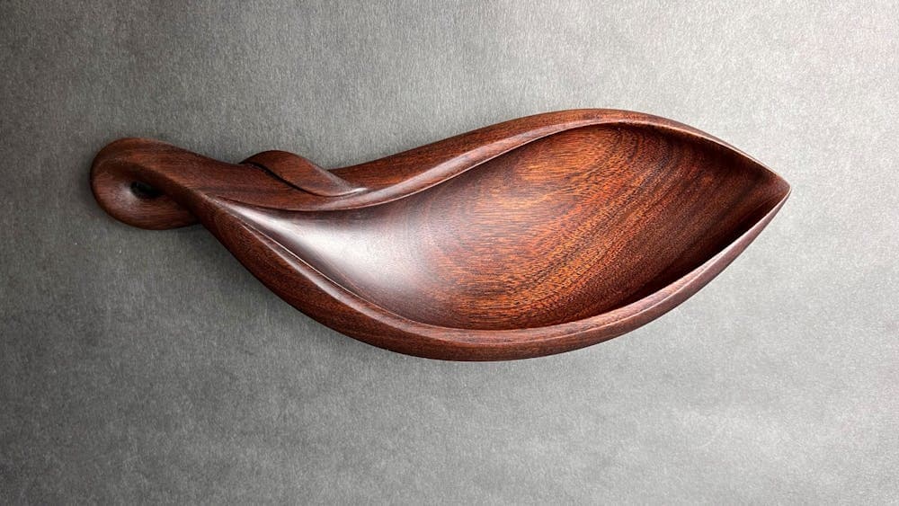 Woodcarved wavy sculpture