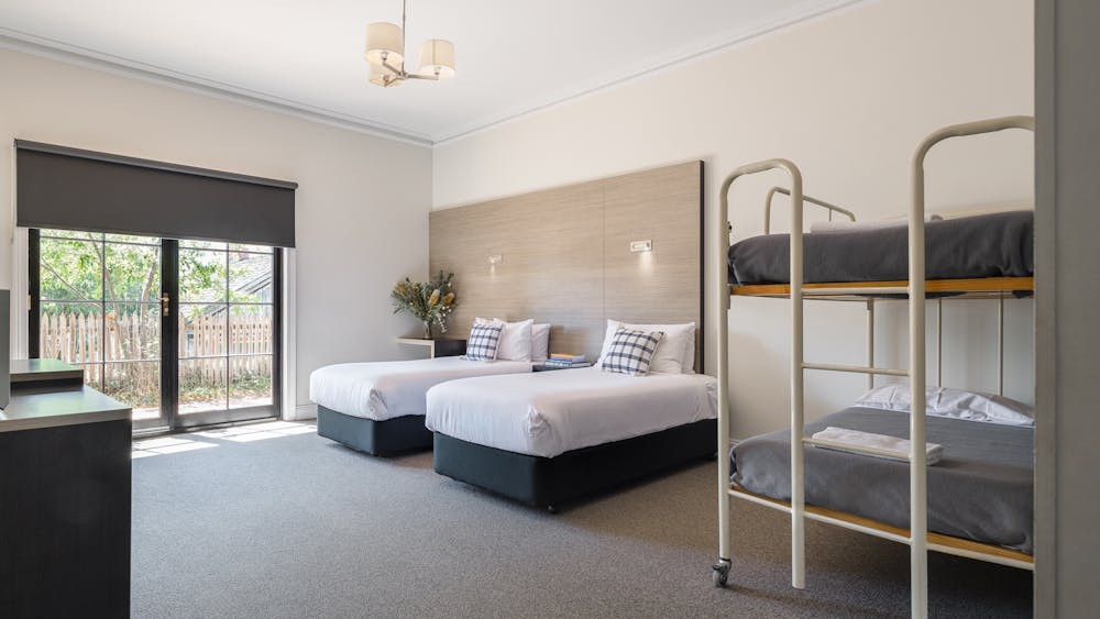 Twin room with bunks