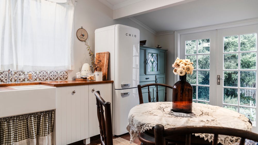 Kitchen and dining area with table