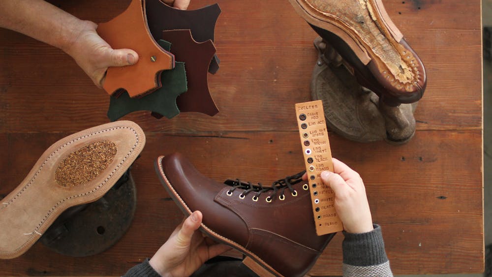 Choosing options for your boots with leathers