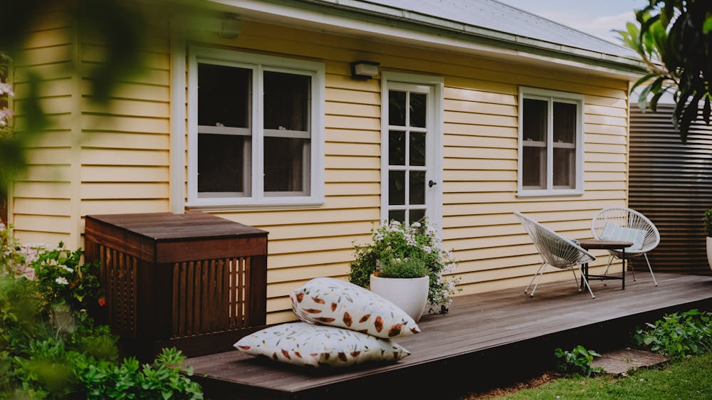 Frnt decking