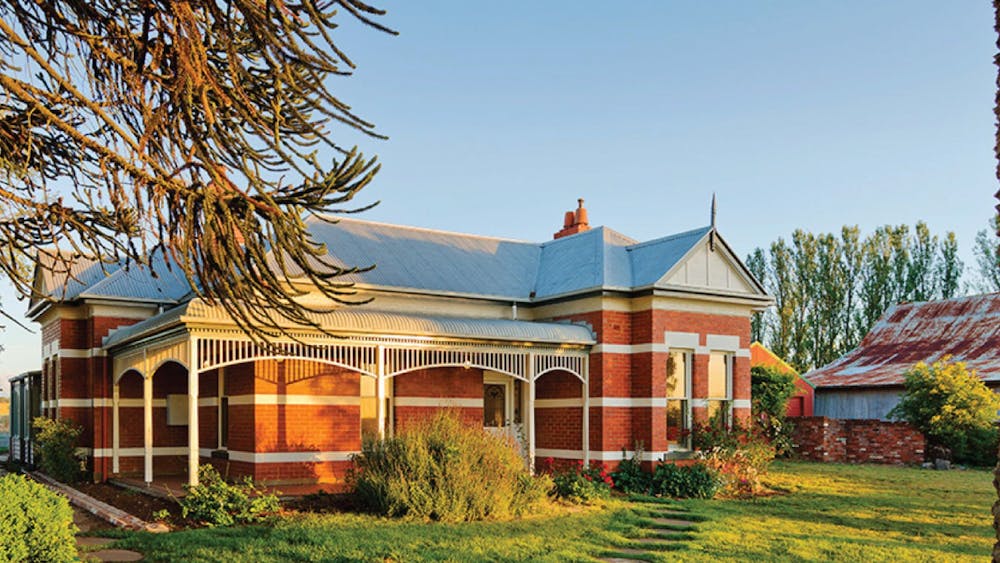 External photo of the beautiful Royal Standard Farm and Event Space