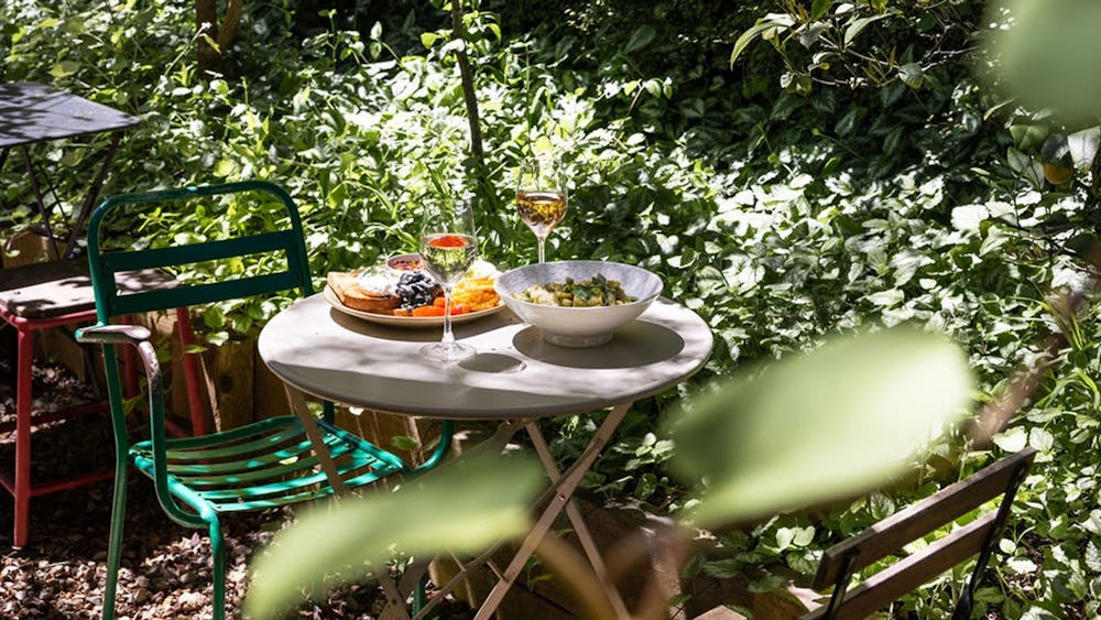 Lunch in the Gardens