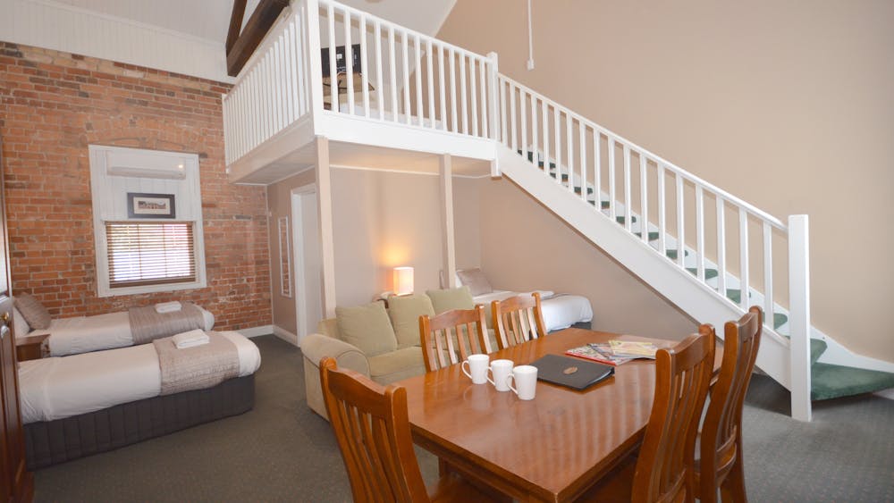 Deluxe Heritage Mezzanine Family Room
