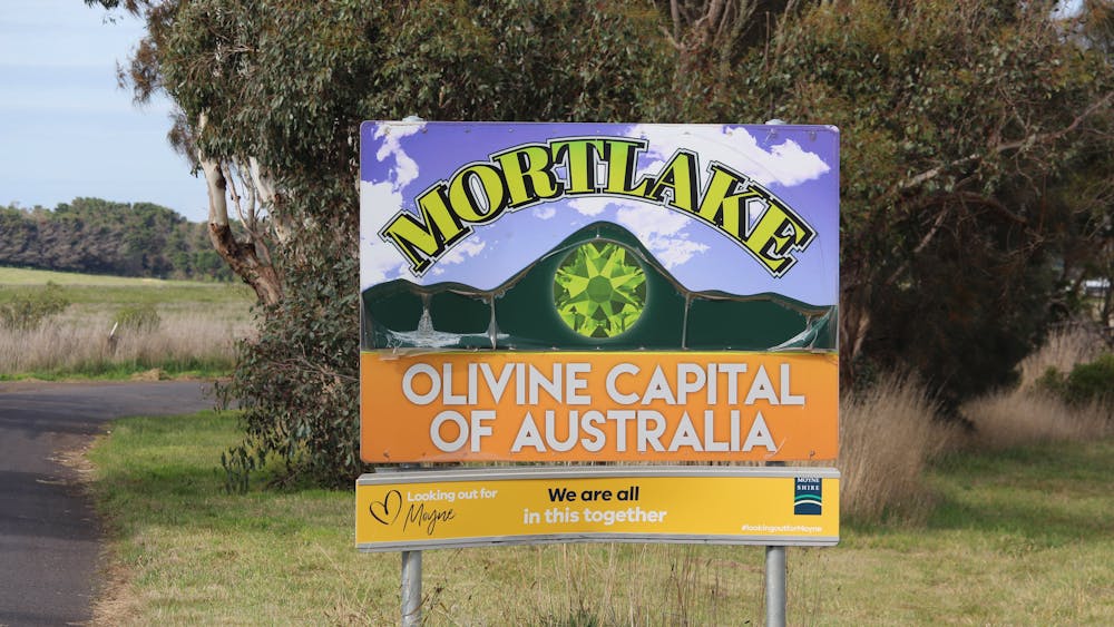 Mortlake town signage, Mt Shadbolt has Olivine gemstones.