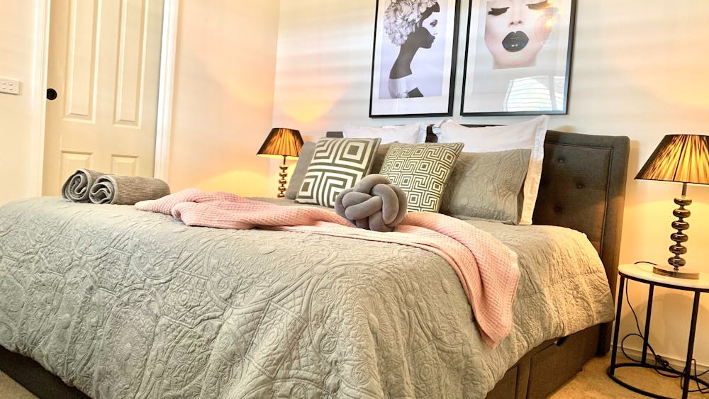 King room with ensuite